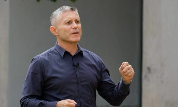 Burim Ramadani: Mbajeni pushtetin, por harrojeni që mund ta prishni shtetin!