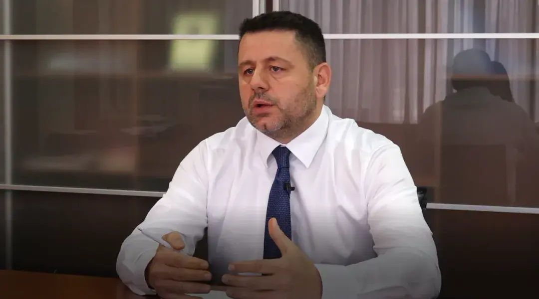 Bekë Berisha për kandidatin për President: Duhet me qenë shumë i poshtër meqë janë pajtuar për të