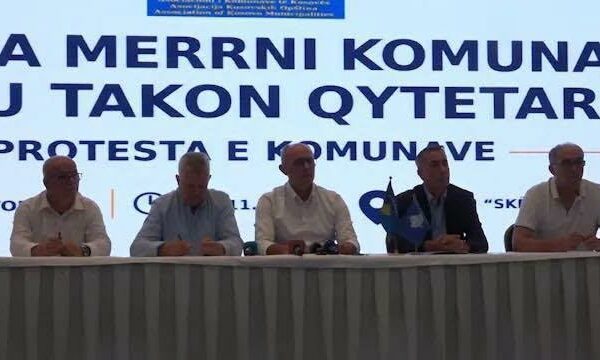 “Qe dy vjet s’jemi takuar me Kurtin”, Asociacioni i Komunave proteston më 1 shtator: Po falimentojmë