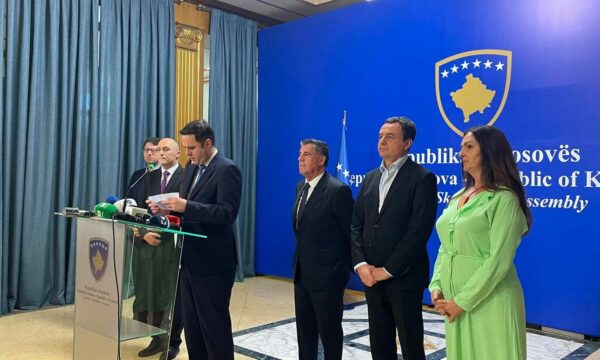 Kurti e Abdixhiku bashkë ne konferencë për media për Presidentin: Jemi dakorduar për emrin e Bekim Sejdiut
