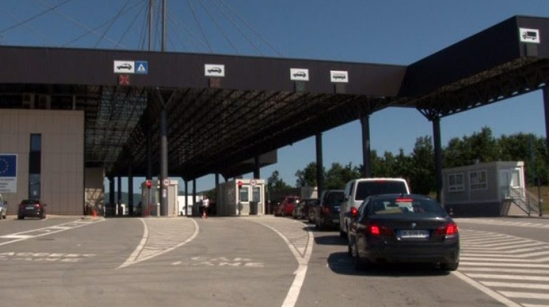Mëngjesi nis me kolona në Merdarë, kaq janë pritjet