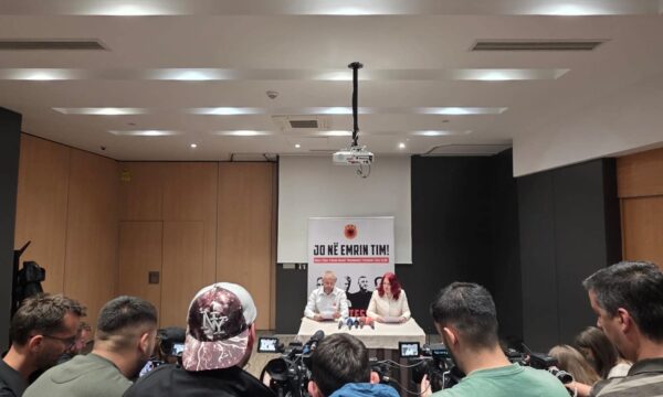 “LIRIA KA EMËR” kërkon të thirret një mbledhje Kosovë-Shqipëri për ish-krerët e UÇK-së, protestë më 1 tetor