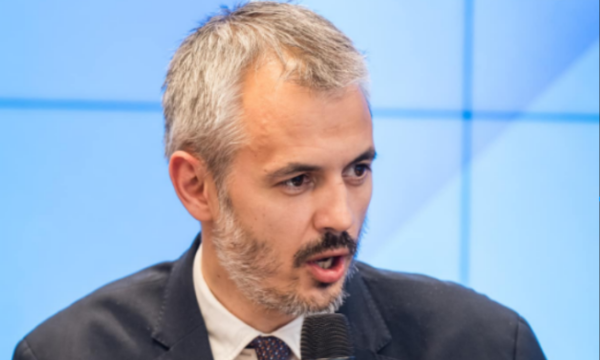 Agon Maliqi për gjyqin ndaj ish-krerëve të UÇK’së: A duhej Kosova të priste fatin e Srebrenicës për të mos i nxjerrë punë NATO-s?