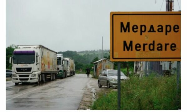 Një serb arrestohet në Merdare, dyshohet se posedonte dokument të falsifikuar