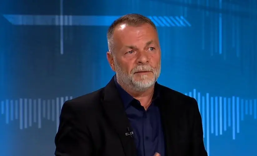 Paçarizi: Rexhep Selimi gjykohej në Hagë, ndërsa VV-ja e bënte Gërvallën ministre