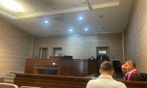 Aksidenti fatal më 2023, mbrojtja e viktimës kërkon dënim efektiv me burgim për të akuzuarin