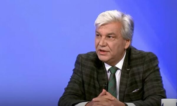 Kryeziu: Kuvendi duhet të konstituohet, pastaj të shpërndahet dhe të shkohet në zgjedhje