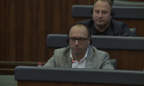 Slavko e Igor Simiq dhe Liliana Stefanoviq s’i marrin votat për nënkryetar të Kuvendit