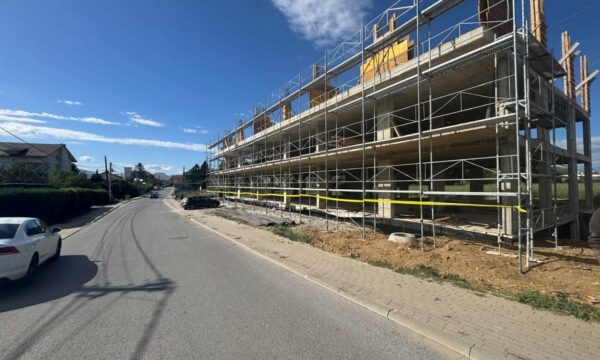 Inspektorati Qendror i Punës ndalon punimet në një objekt ndërtimi në Gjakovë