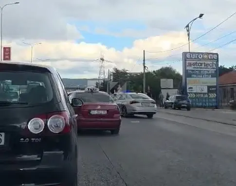 Aksident afër rrethit të ETC-së, s’dihet për të lënduar