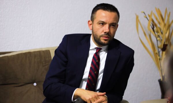 Tahiri me mesazh për Kosovën: Kur zgjohet vullneti i qytetarit, ndryshimi nuk ndalet