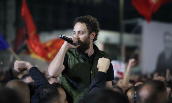 Çlirim Haziri në natën e tetë të protestës: Mos e ngatërroni qetësinë tonë me dobësi, durimi ynë po përfundon