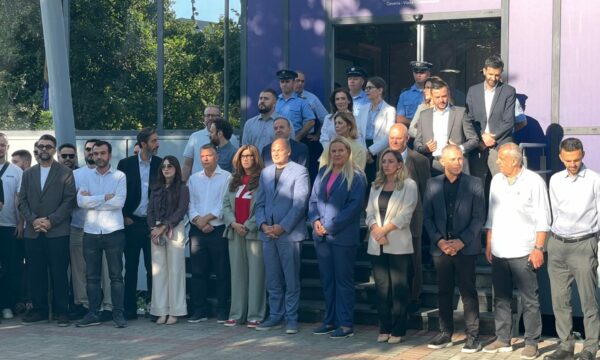Hoxhaj para Qeverisë: Këtu po mbahet peng Kosova, nuk do të ndalemi derisa vendi t’i kthehet qytetarëve