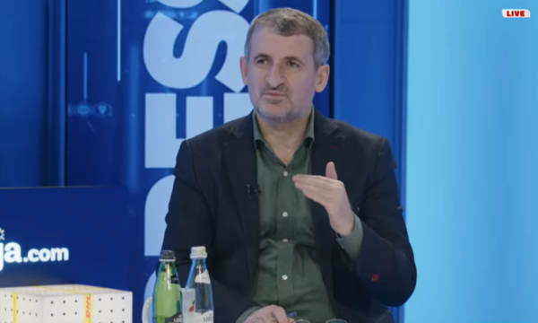 Miftaraj: Kuvendi nuk u konstitua, Kurti përmes Haxhiut sapo bëri shkelje të re kushtetuese