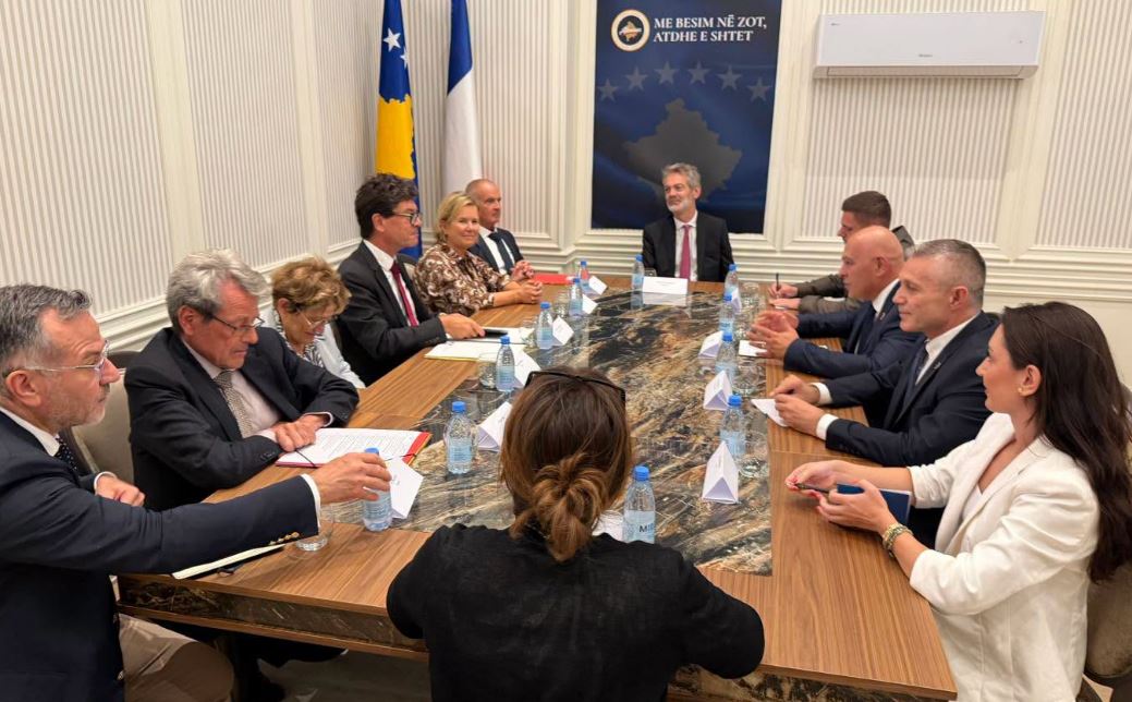 Gjini pret në takim një delegacion të lartë shtetëror e diplomatik nga Franca