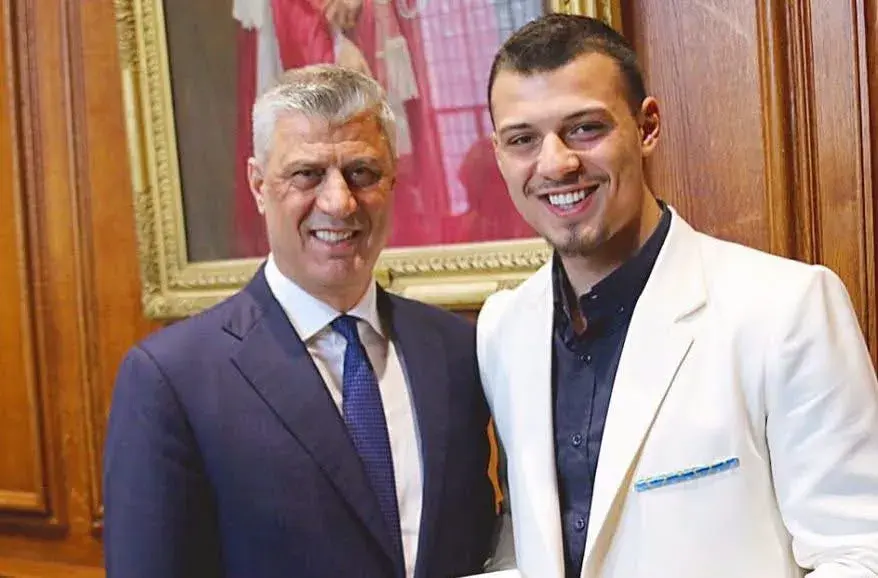Beteja s’ka mbaruar”/ Dënimi i ish-liderëve të UÇK-së, djali i Hashim Thaçit: Vendimi na ka lënduar, por nuk na mposht