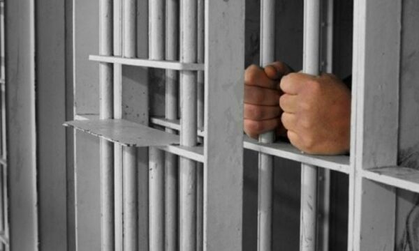Vdes një i paraburgosur në QKUK, iu përkeqësua gjendja derisa ishte në Burgun e Sigurisë së Lartë