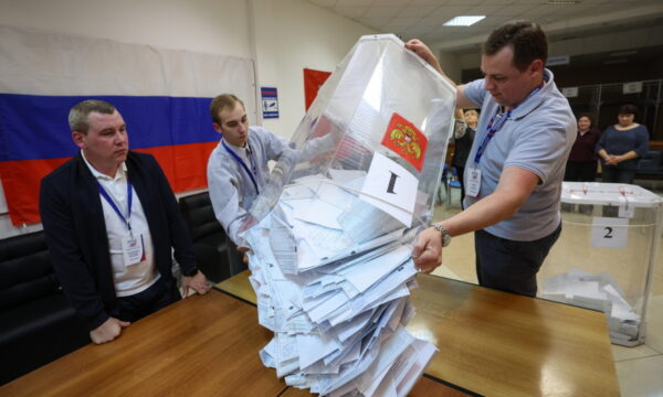 Partia e Putinit drejt fitores në zgjedhjet parlamentare në Rusi, siguron 57.5% të votave