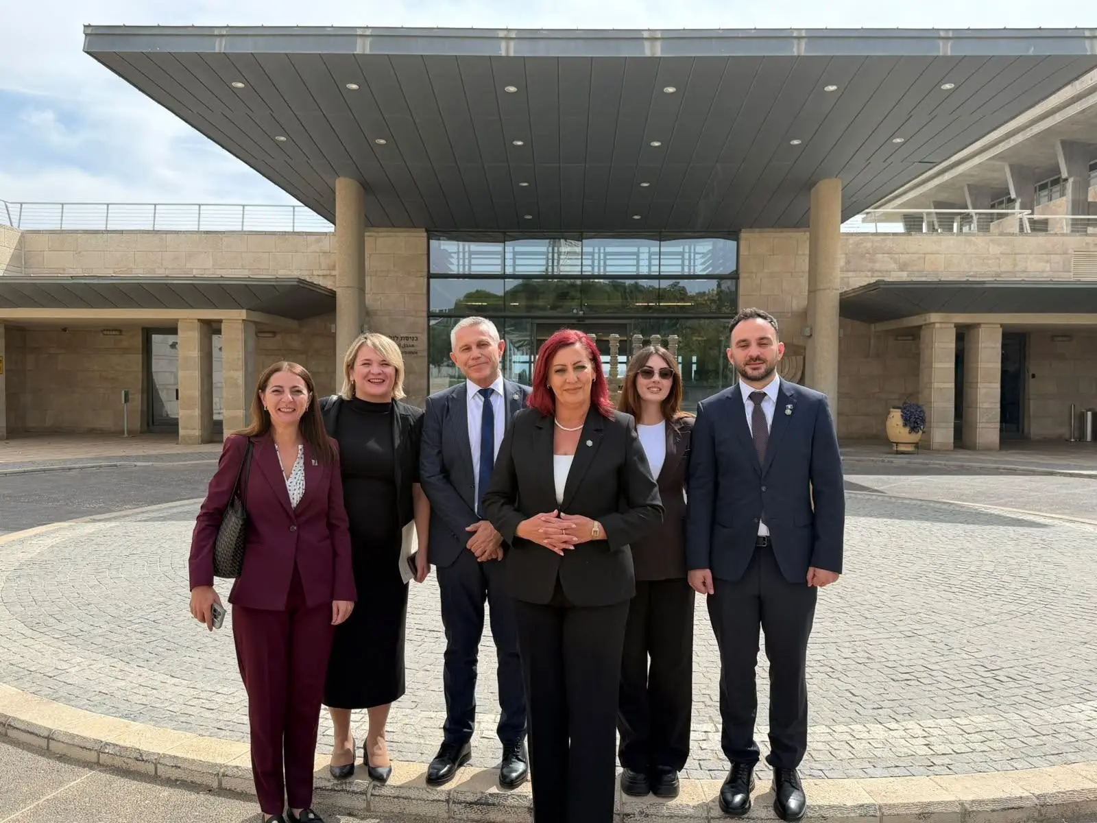 Deputetë nga Kosova dhe Shqipëria përmbyllin vizitën pesëditore në Izrael, reagon ambasadorja Tamar Ziv