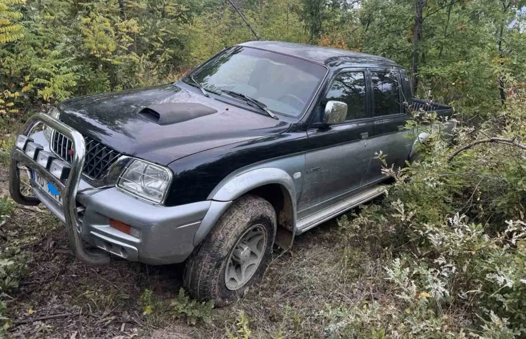 U vodh në Prizren dhe u gjet pas gjashtë muajsh në malet e Vushtrrisë, Policia ia kthen qytetarit automjetin