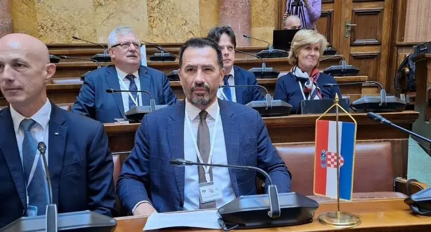 Deputeti kroat: Kosova është shtet sovran dhe i pavarur – në Serbi ka çetnikizëm, të gjithë janë njësoj