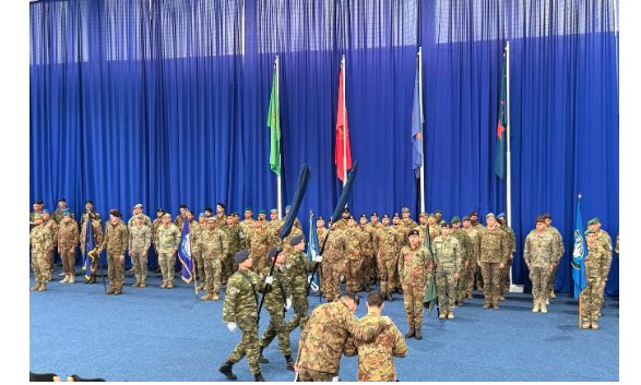 Nisin përgatitjet për ceremoninë e ndërrimit të komandës së KFOR-it