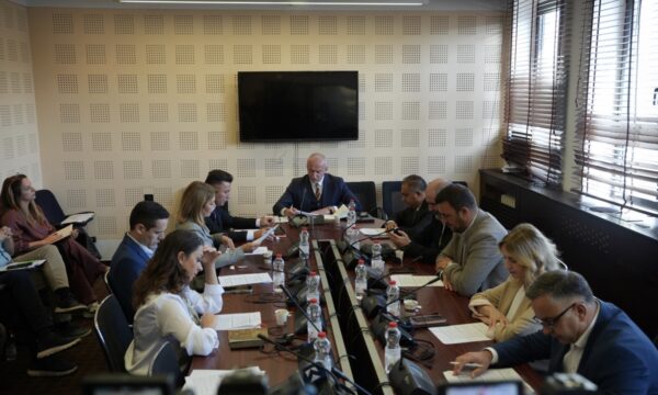 Deputetët njoftohen për takim të Komisionit për Legjislacion, në rend dite Ligji për Specialen