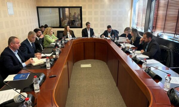 Reshitaj kërkon nga Vitia llogari për 1.8 miliardë eurot e shëndetësisë