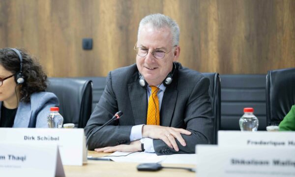 Schuebel uron Presidenten e re të Kosovës, Justina Shiroka Pula