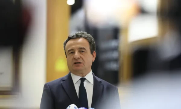 Kurti ‘‘zotohet’’ për investime mbi 1 miliard euro në ushtri gjatë këtij mandati: Prioritet i qeverisë sonë