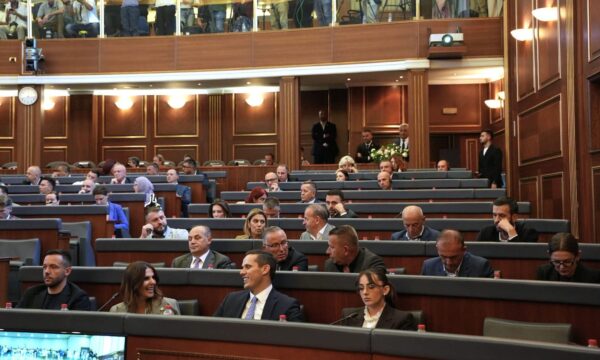 Deputeti i PDK, Tahiri: Ligji për Gjykatën Speciale duhet të zbatohet plotësisht, pa përjashtime