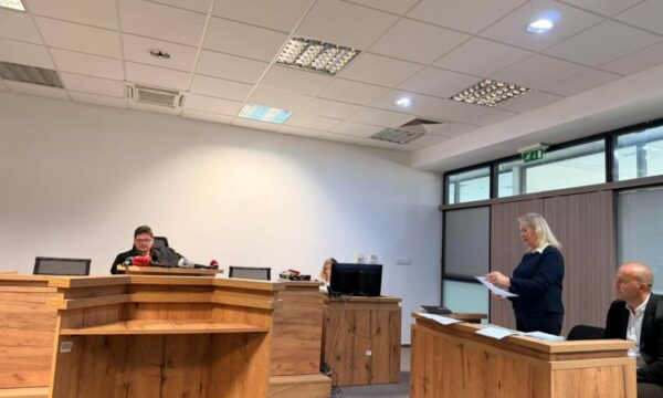 Gjakova kërkon mbi 14 milionë euro nga Qeveria për dëmet nga kontratat kolektive