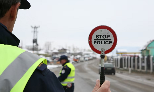 Policia e Kosovës lanson fushatën rajonale për sigurinë rrugore me moton “Një çast për jetën”