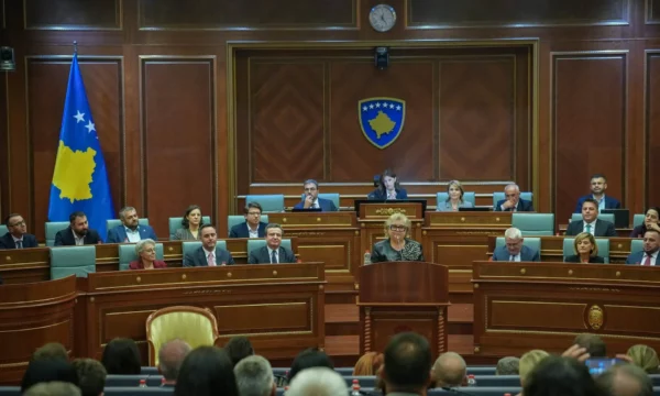 Haxhiu i uron mbarësi Shiroka-Pulës në detyrën e re si presidente e Kosovës