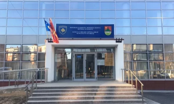 Kryetari i Obiliqit: U kërcënova me jetë, Preniqi: Nga ana ime jo