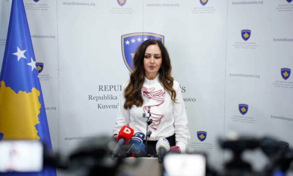 Nagavci kërkon shqyrtimin e projektligjeve të tjera të enjten, pa mbështetjen e grupeve parlamentare