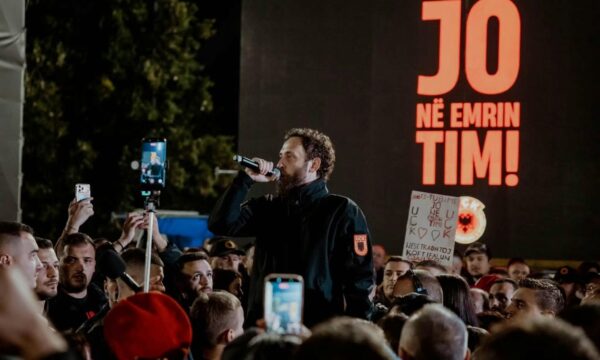 Haziri për ditën e 18-të të protestës: Nuk lodhemi, nuk ndalemi dhe nuk largohemi pa u dëgjuar