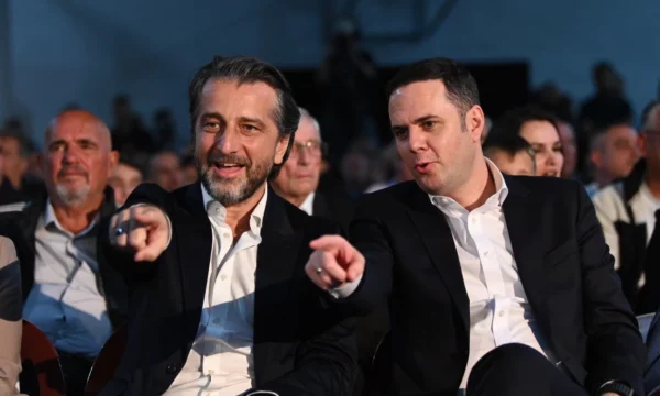 Ish-deputetët e LDK-së kërkojnë largimin e Abdixhikut pas shpalljes së kandidaturës së Ramës