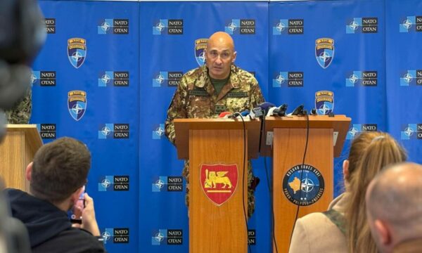 Komandanti i ri i KFOR-it: Optimizimi i misionit nuk nënkupton tërheqje nga Kosova