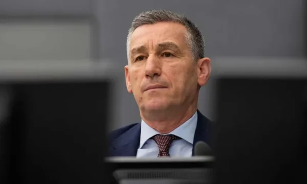 Mbrojtja e Veselit largon dy avokate para Apelit, Dixon thotë se s’preken interesat e tij